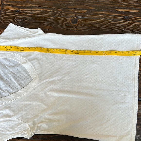 Banana Republic Cream Colored Cap Sleeve T-Shirt Size M - Picture 5 of 6